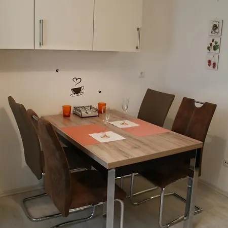 아파트 Ferienwohnung Mit Flair